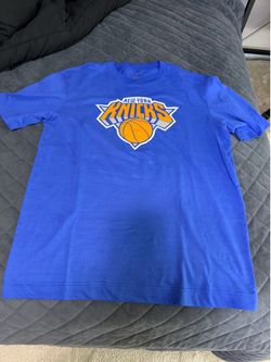 Knicks t shirt