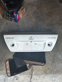 Lexus is300 rear bumper