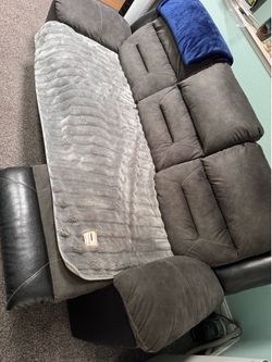 Reclining couches