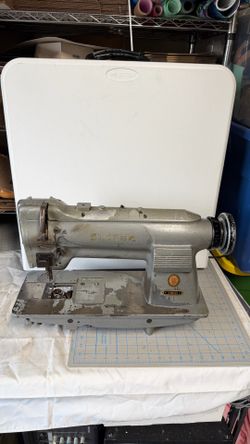 Vintage Singer 211W155 Industrial Sewing Machine Head Turns As-Is