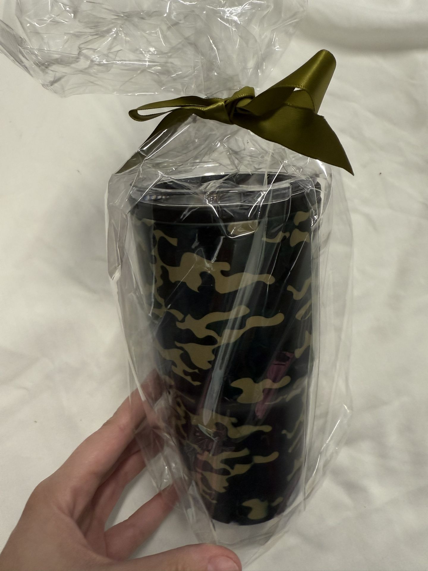 Camouflage Tumbler with Lid