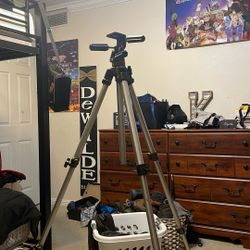 5’ft Tripod For Camera Or Telescope 