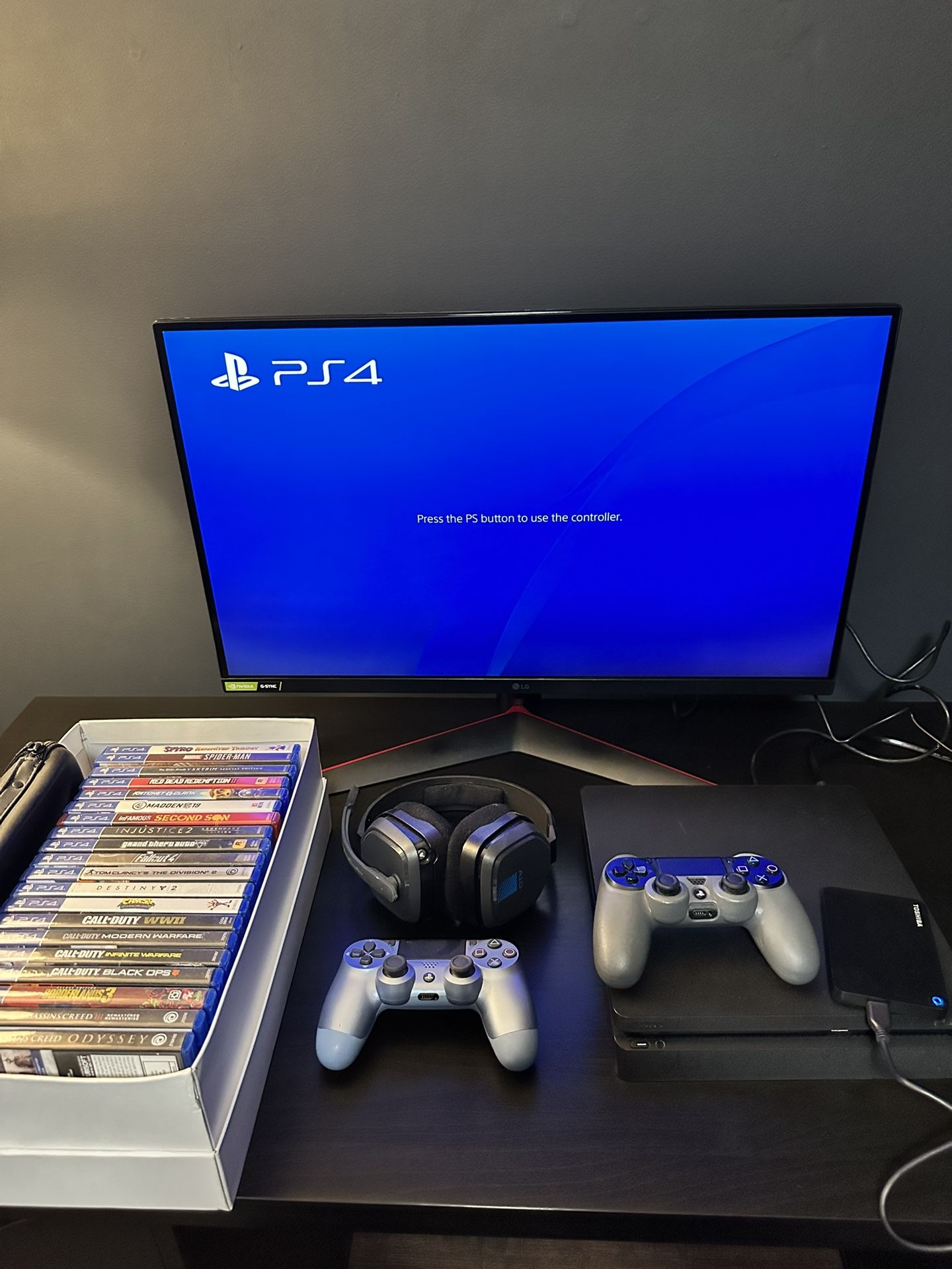 PS4 Slim Bundle