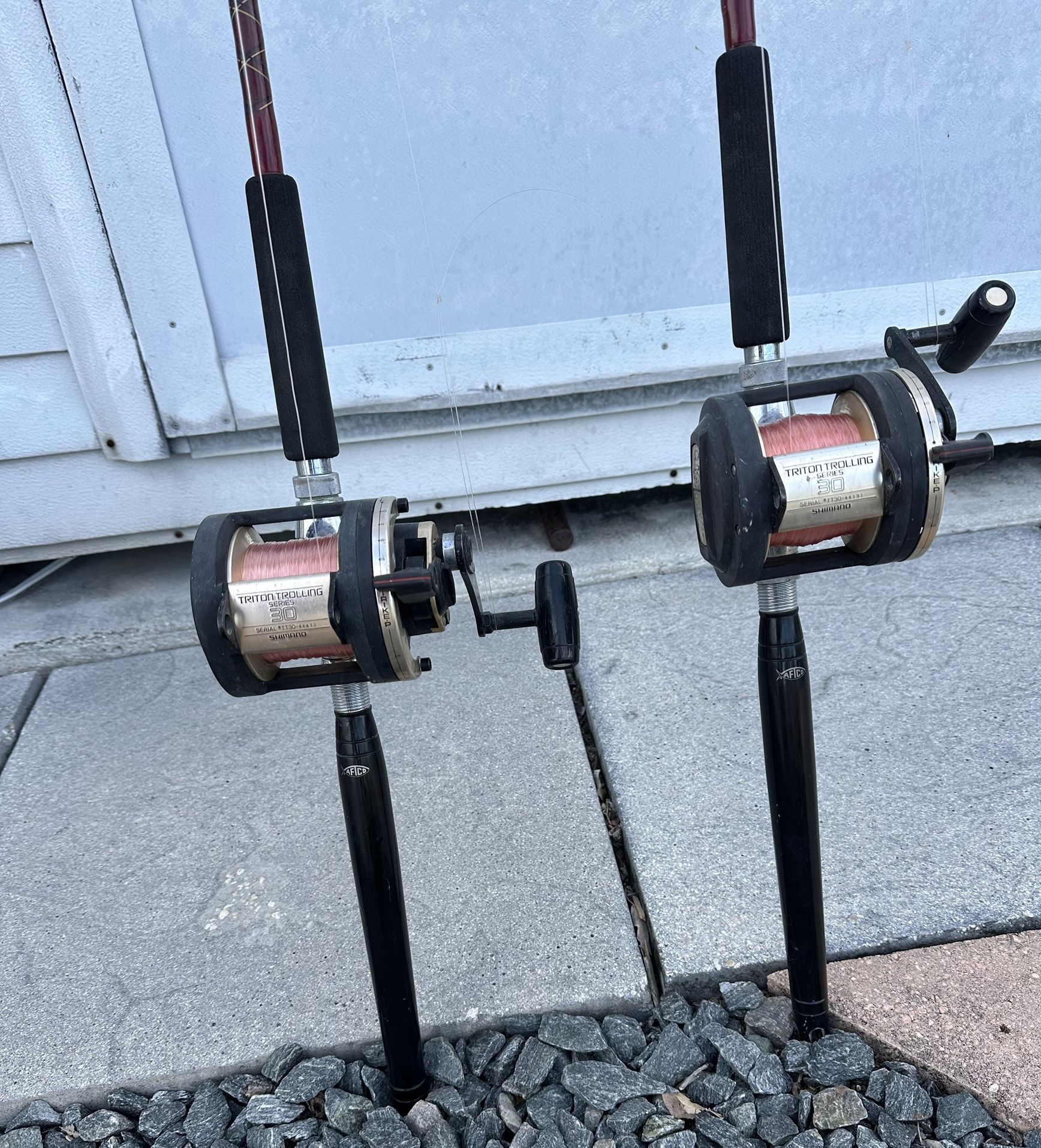 2 Shimano Triton Trolling Series 30 Reels with Rods Fish
