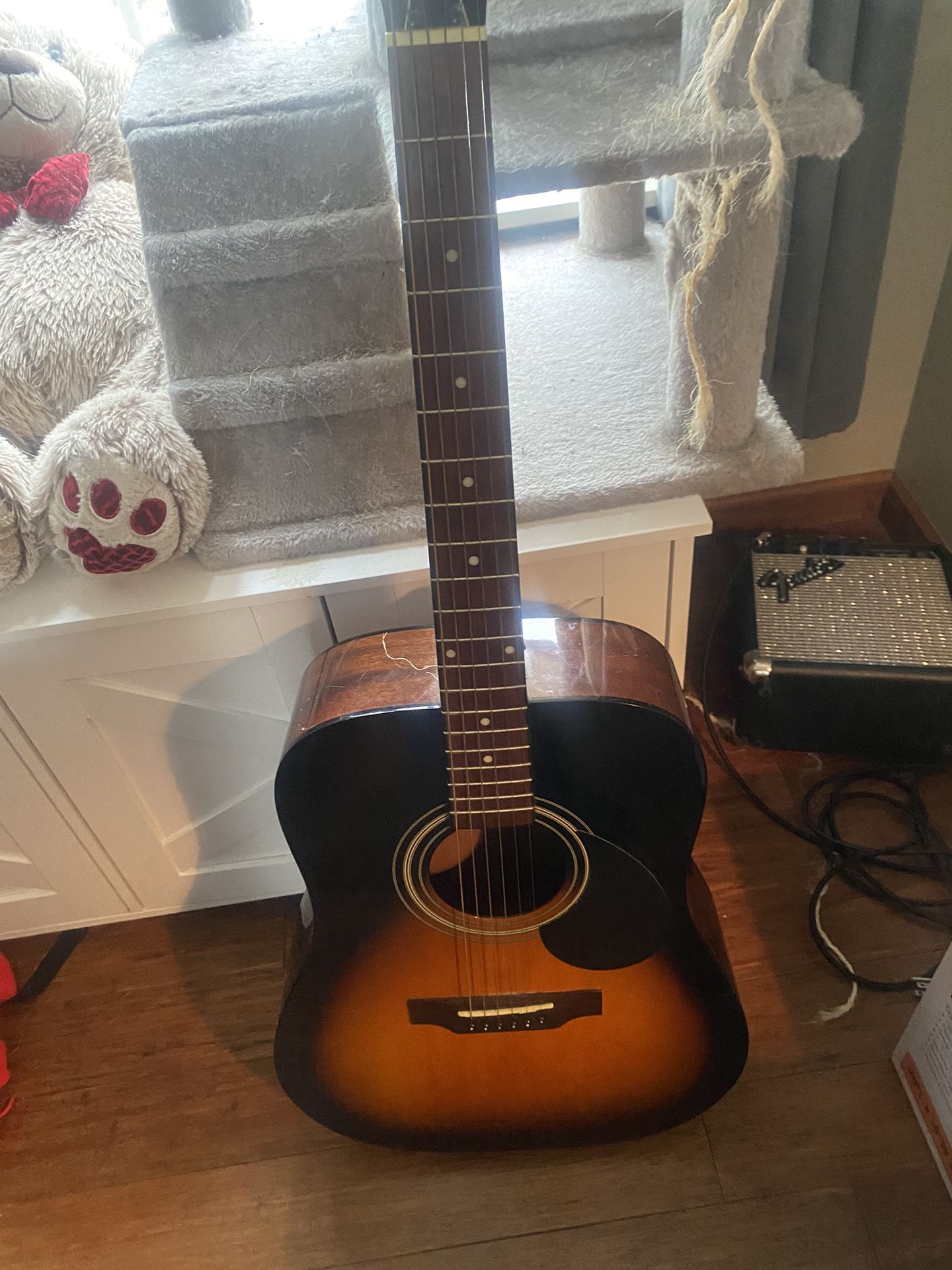 Greg Bennett Acoustic Guitar 6-String