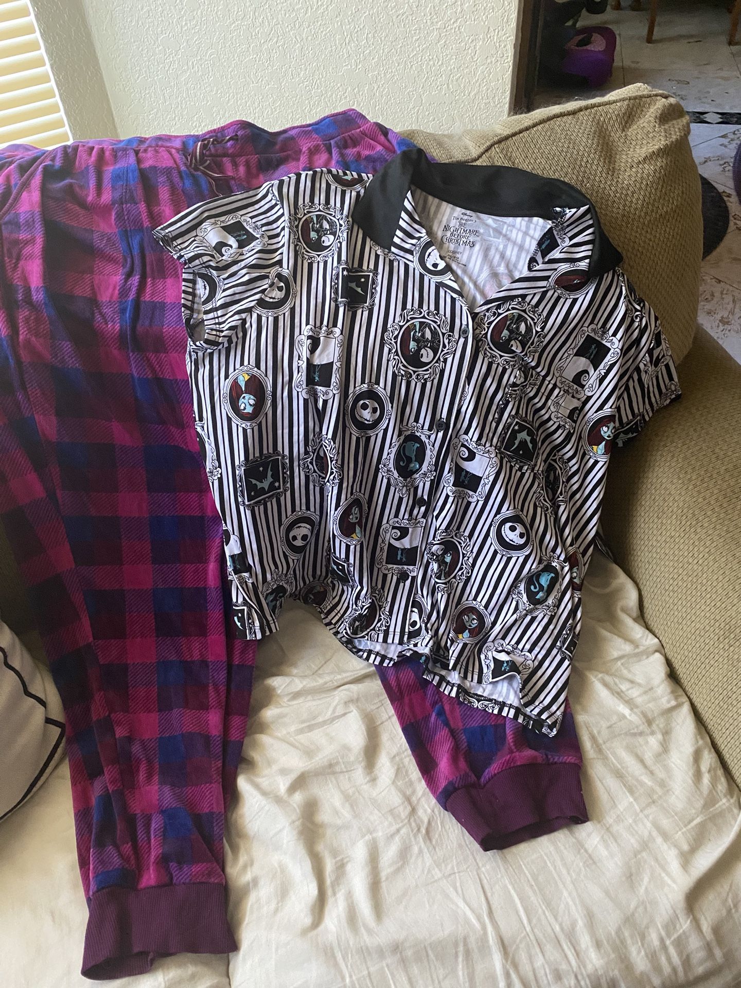 Pants, Pink And Purple Pajama Pants And You Saw The T-Shirt Extra G For Extra Large