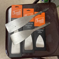 Windshield Removal Blades