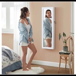 White ) Jewelry Cabinet With LED Lighting And Lock 