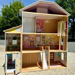 KidKraft Doll House