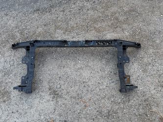 2022 Hyundai Elantra radiator support