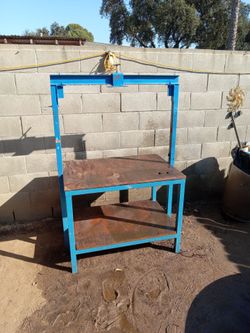 Heavy duty work station