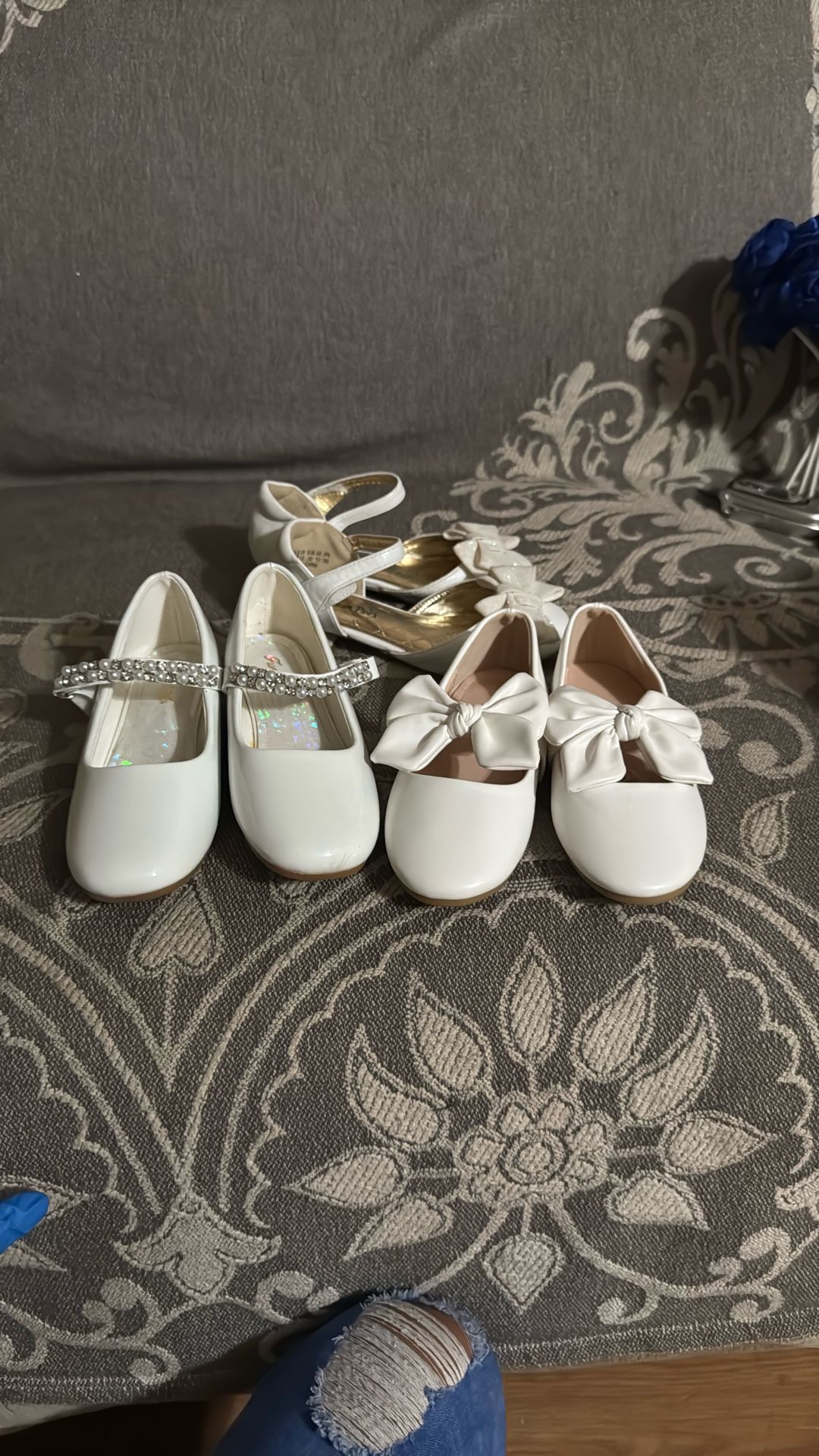 White Shoes 