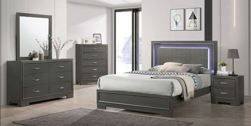 Brand New Grey 4pc Queen Bedroom Set (Available in California & Eastern King)