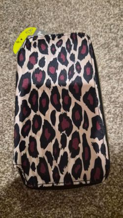 Travelon RFID blocking Leopard Print Zip-Around Wallet
