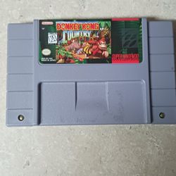 Donkey Kong County super Nintendo game works great 
