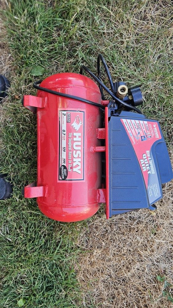 2 Gallon Air Compressor "Husky"