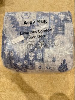 Brand New 8x10 Area Rug - Distressed Medallion Print