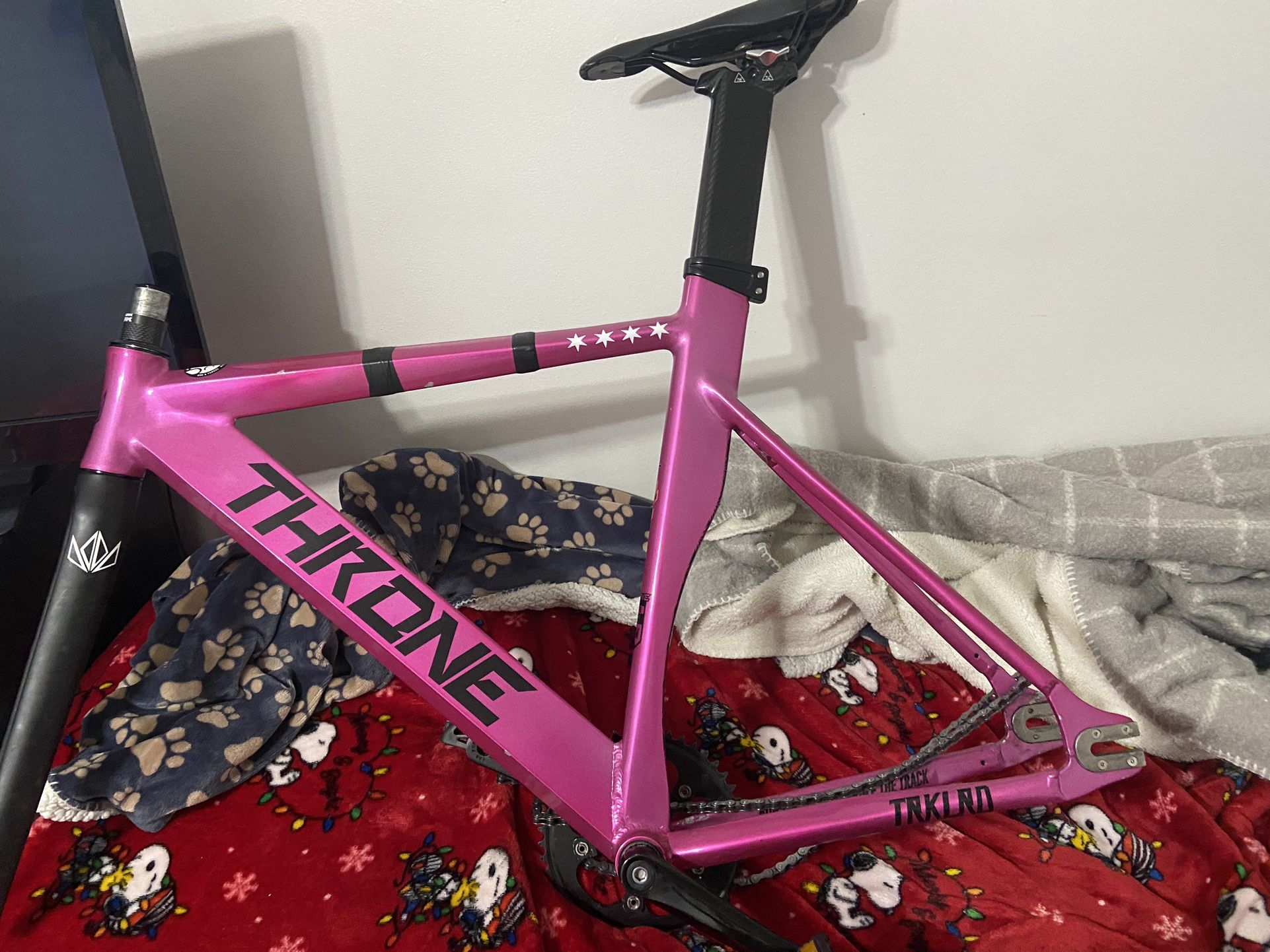 THRONE FRAMESET for Sale in Chicago, IL OfferUp