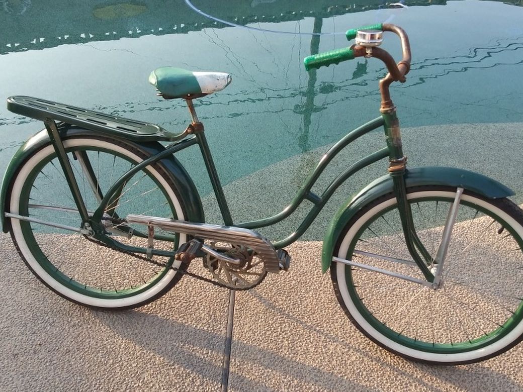 Original rare 1937 24" Montgomery Wards Hawthorne girls bicycle