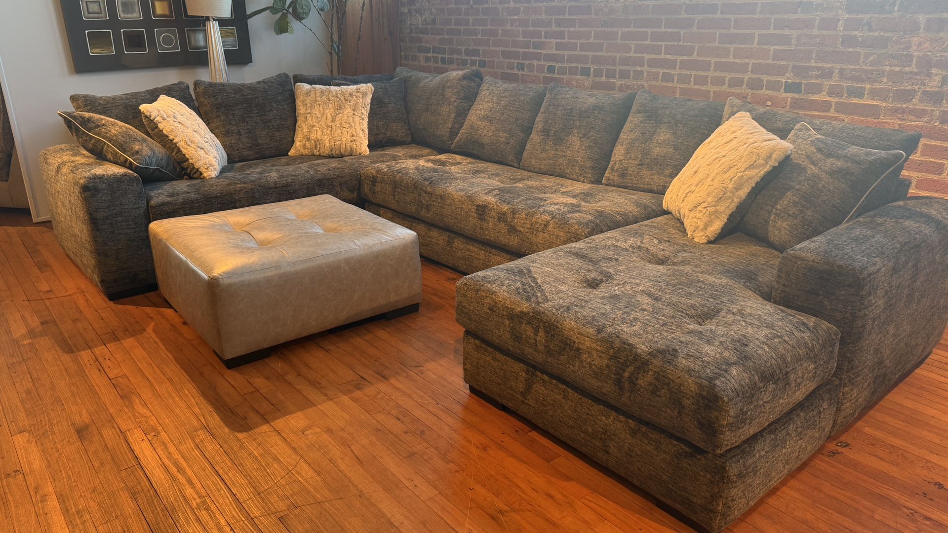 New 4 pc sectional sofa with cocktail ottoman and pillows