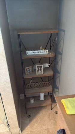 5 Floor Shelf
