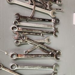 Bunch Of Wrenches Metric And Imperial Mix 