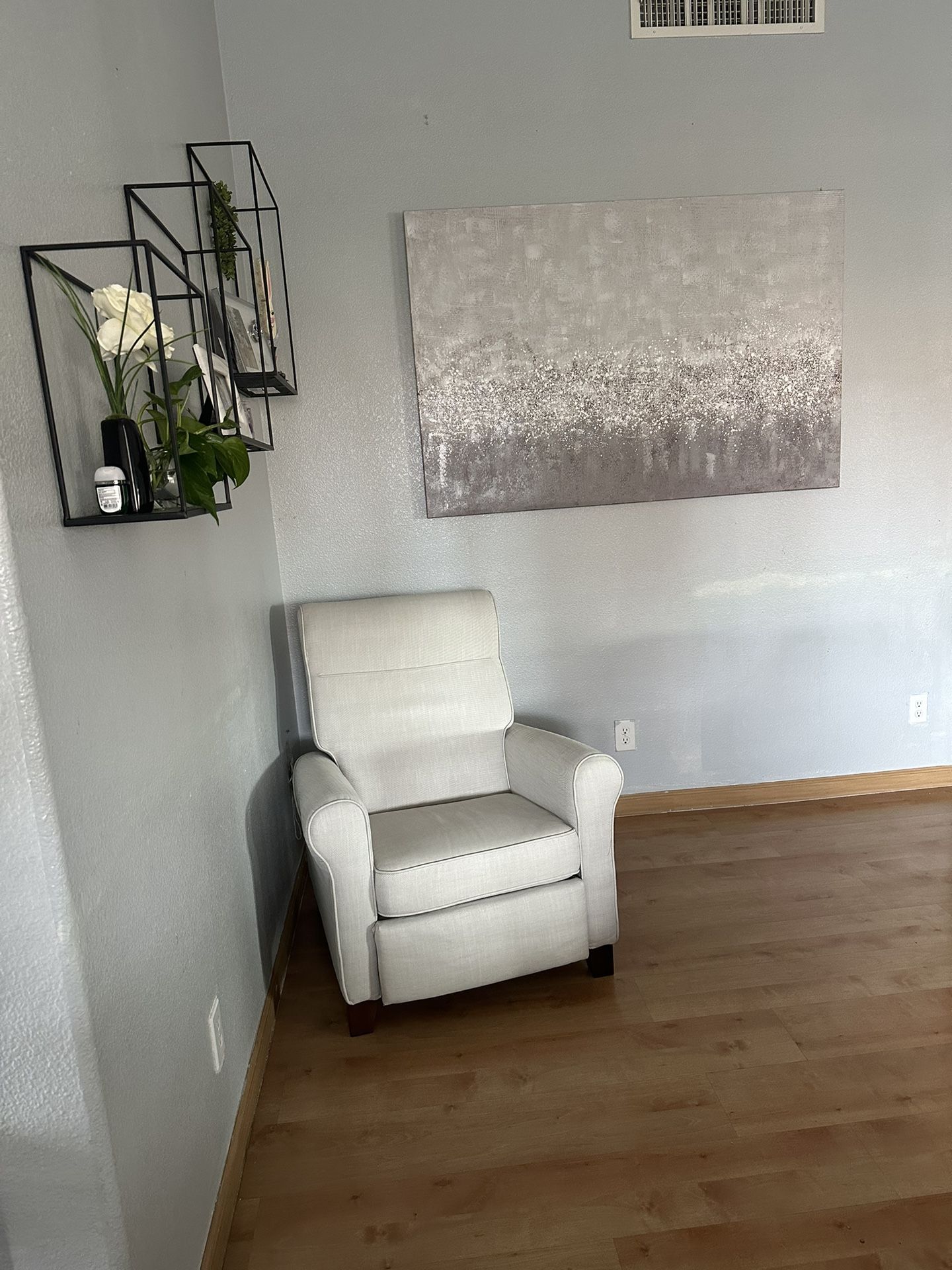IKEA MUREN Recliner Adjustable To 3 Position , Very Clean Line New Ablo Español