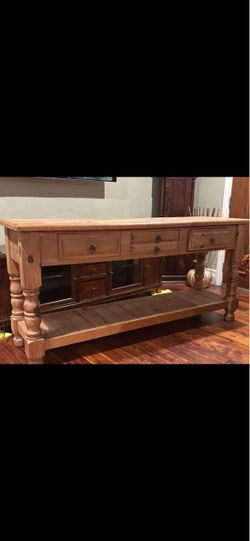 Solid Wood Rustic Spanish Colonial/Farmhouse Console Tanle & Sofa Bar