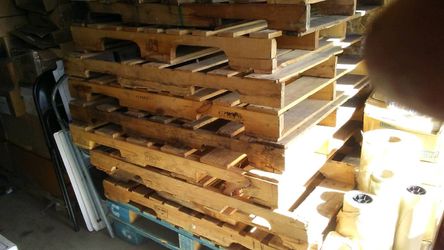  8 Woden Pallets  About 40" X 48" 