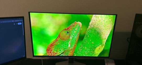 Samsung Odyssey OLED G6 27” Gaming Monitor — LS27DG602SNXZA