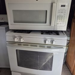 3 Peice Dishwasher, Stove, And Microwave.