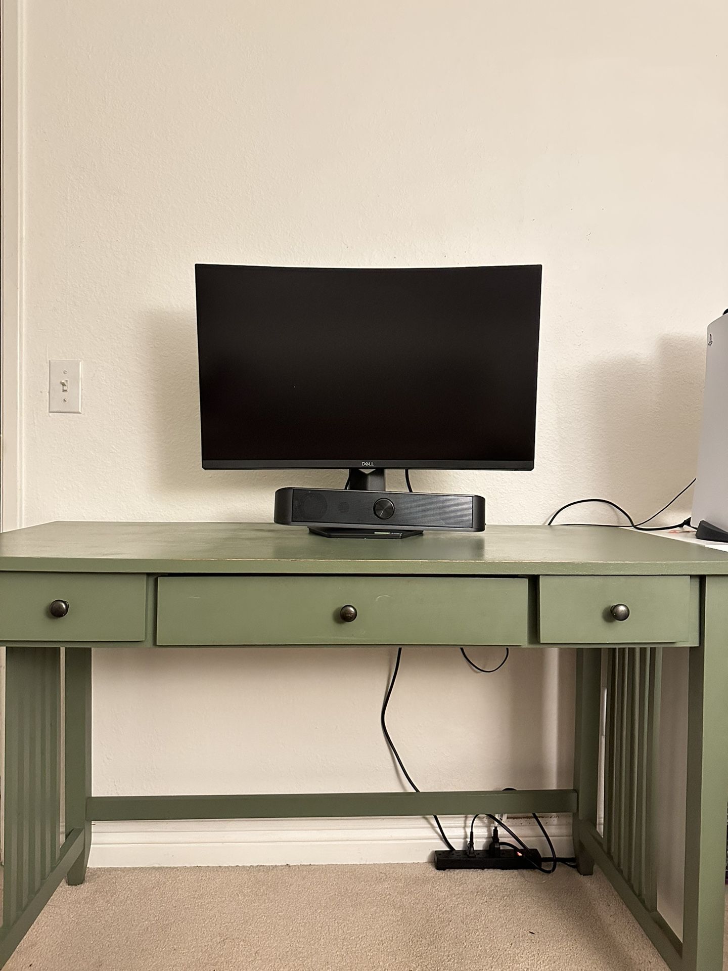 Green Desk