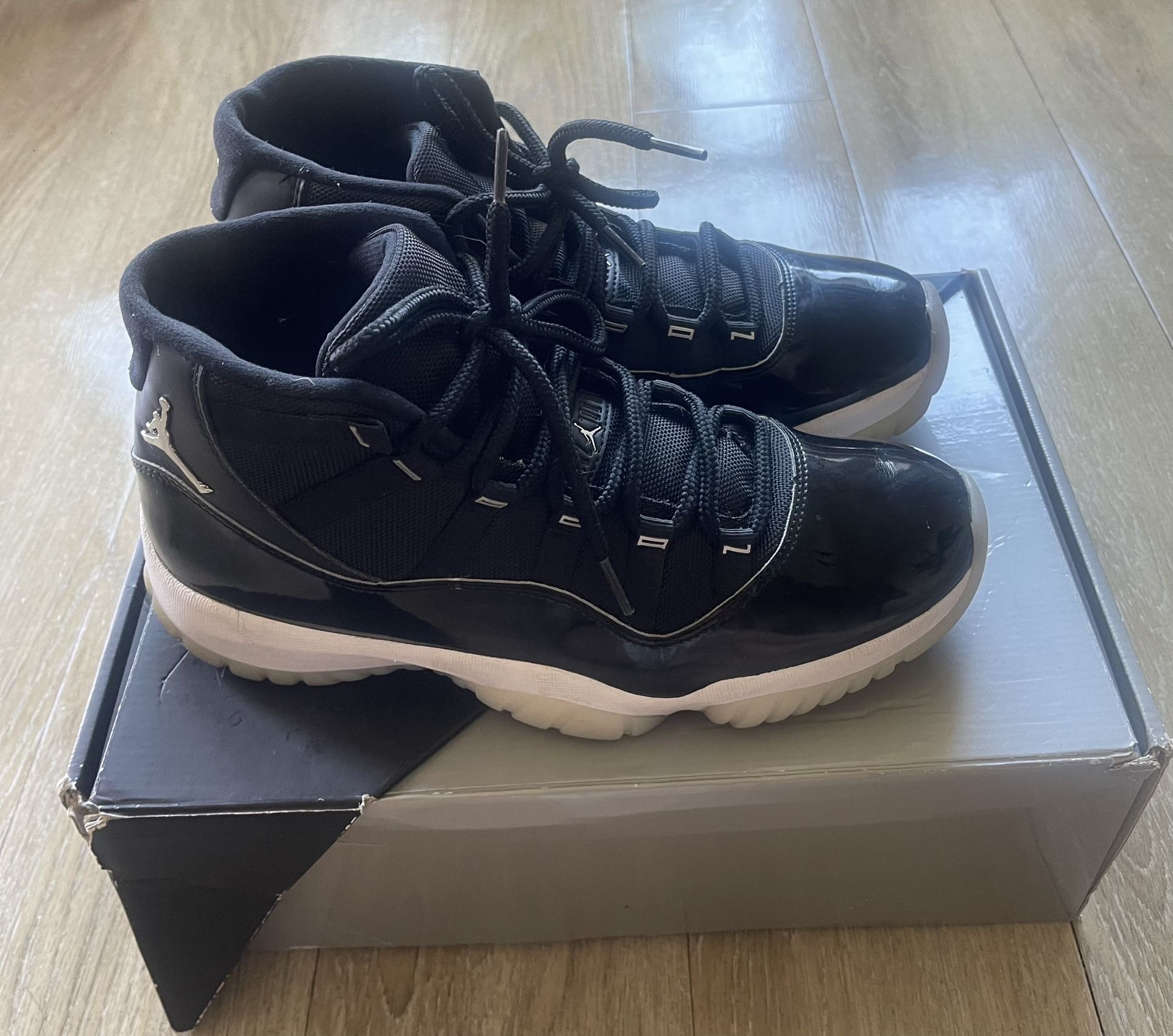 Jordan 11 Retro Jubilee 25th Anniversary Size 10.5 with box