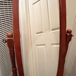 Full wood mirror with legs
