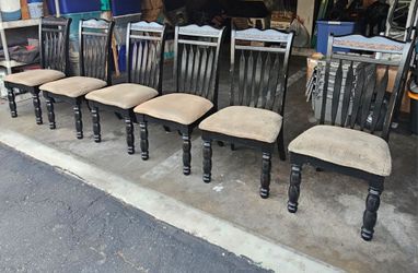 Set of 6 dining chairs