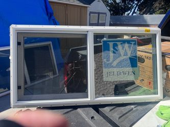 JELD-WEN V-2500 47-1/2-in x 23-1/2-in Left-Handed White with White Interior Vinyl Sliding Window with Double S..