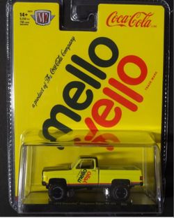 M2 MACHINES - COCA-COLA MELLO YELLO - 1973 CHEVY CHEYENNE SUPER 10 4x4