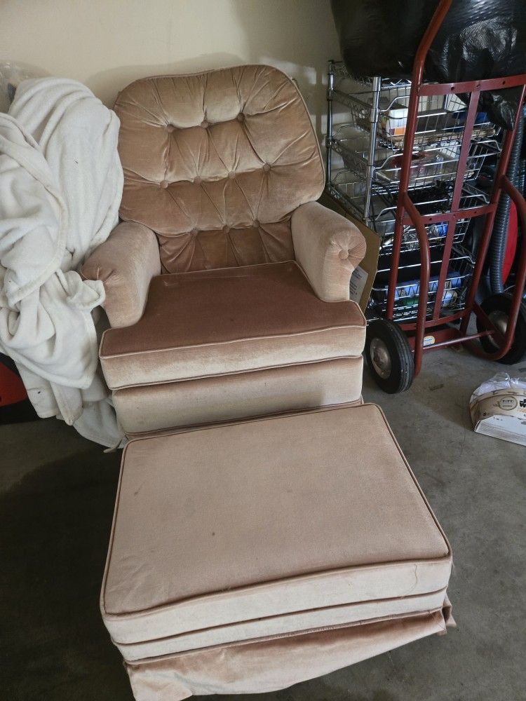Antique Swivel Chair And Ottomen