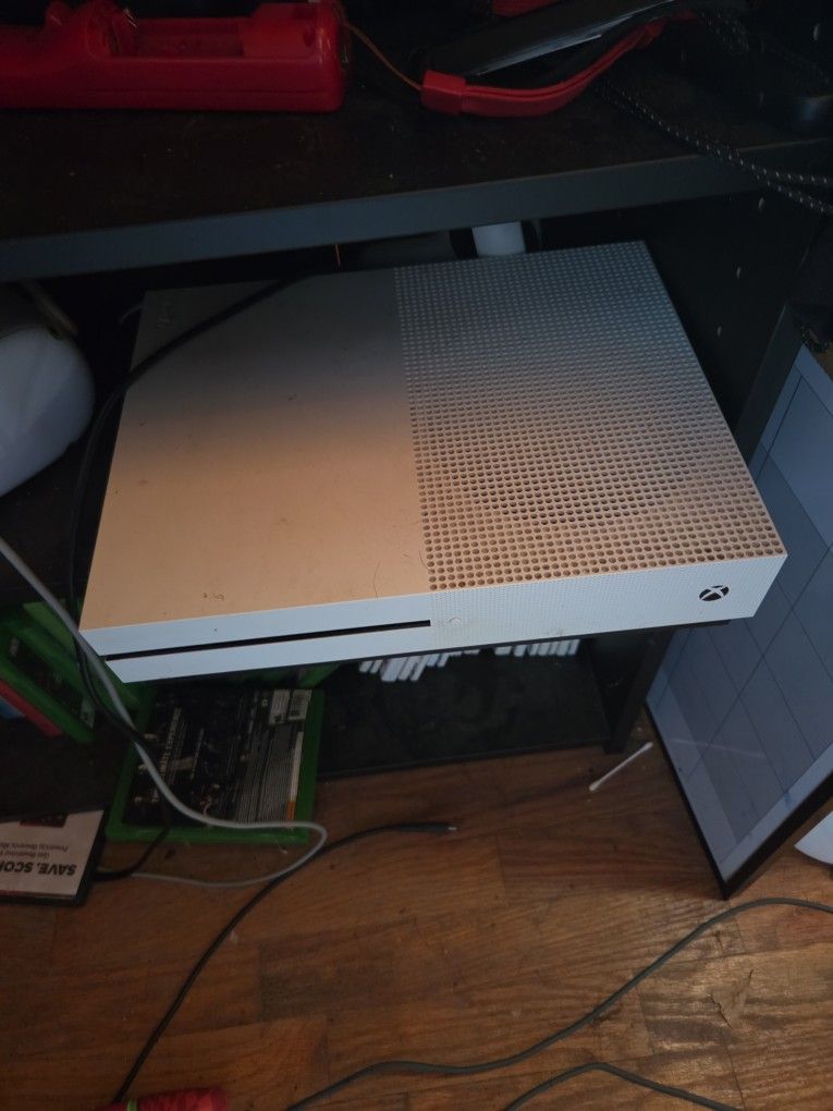 Xbox One S