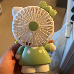Mini Hello Kitty Fan