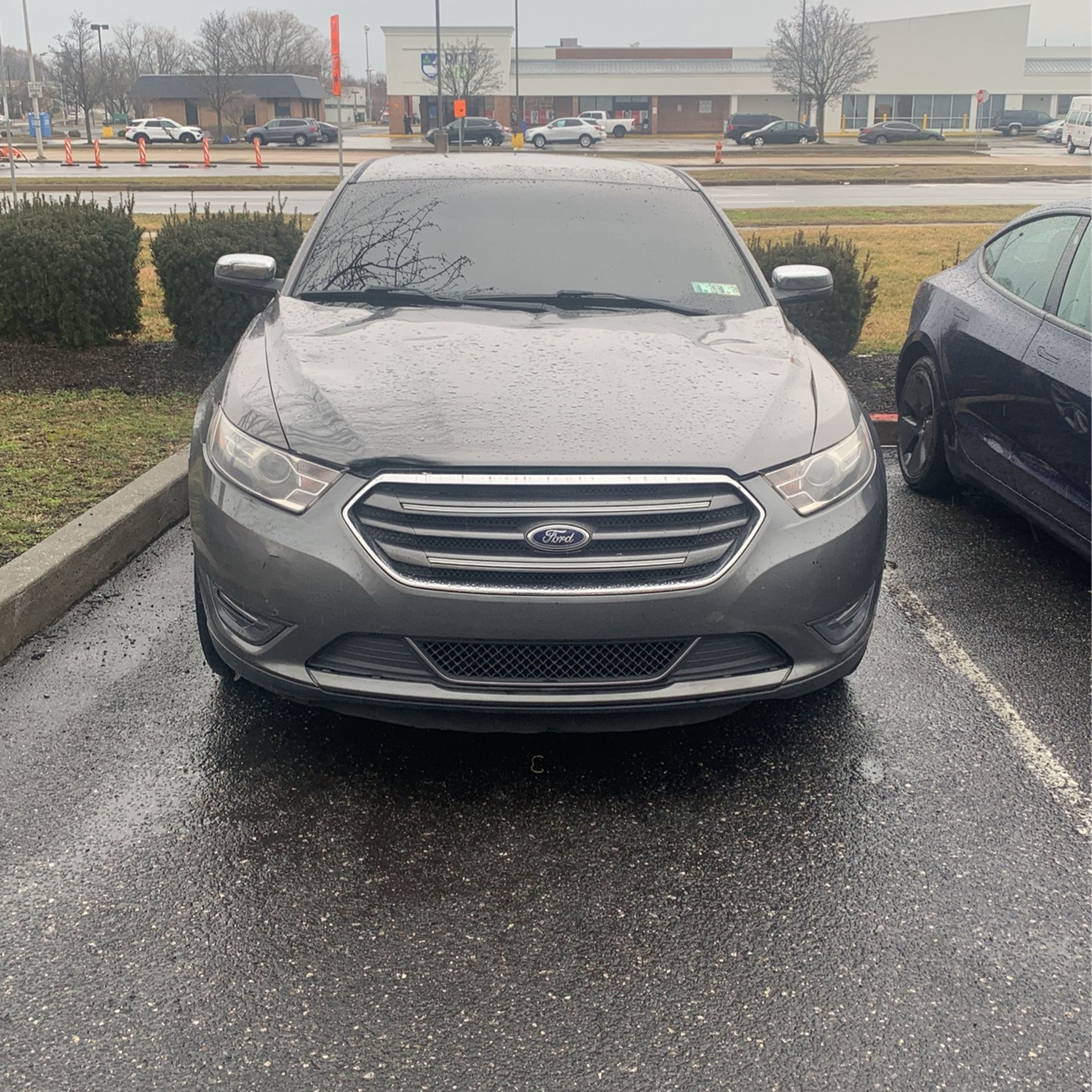 2013 Ford Taurus