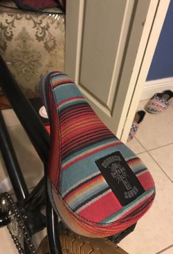 Subrosa Baja Seat Tripod