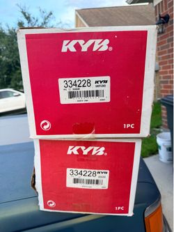 KYB Front Struts