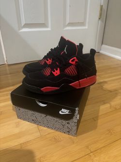 Air Jordan red and black Jordan 4s size 3Y READ DESCRIPTION