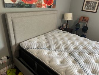 Queen sized headboard and frame