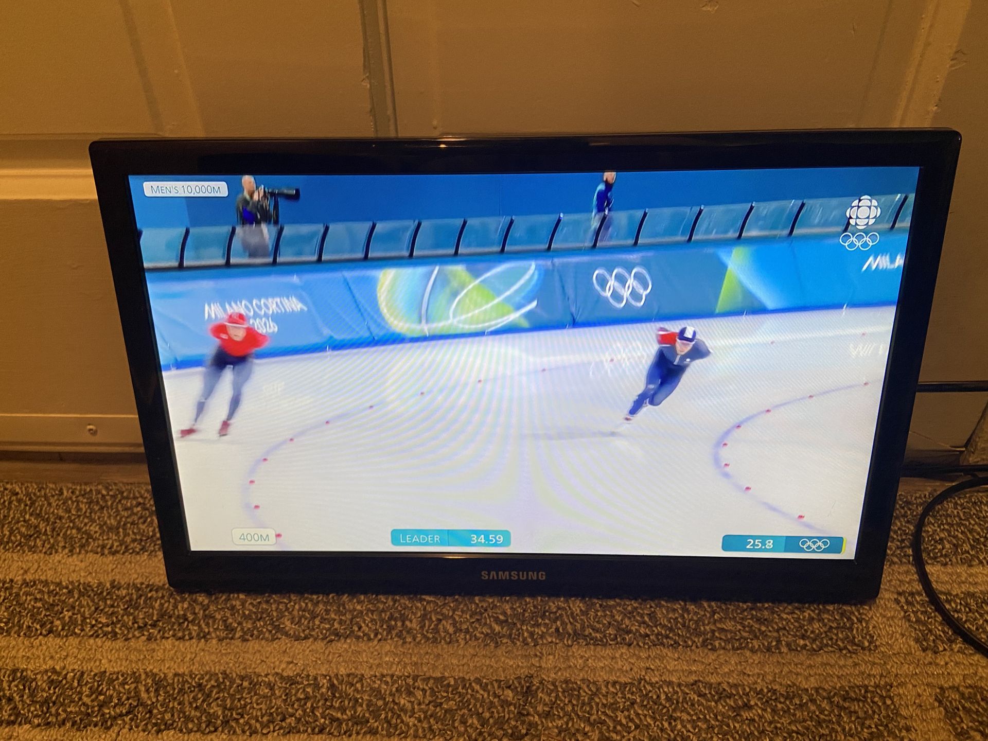 Samsung 19” TV - Stand Not Included