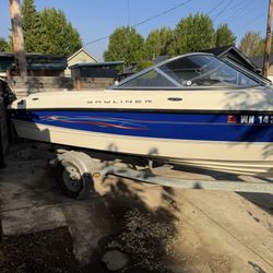 Boat  BayLiner  2006