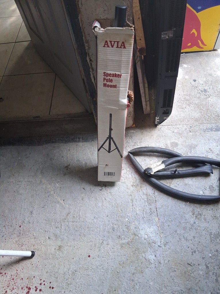 Speaker Stand