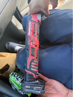 Milwaukee M12 cordless oscillating Multi-Tool