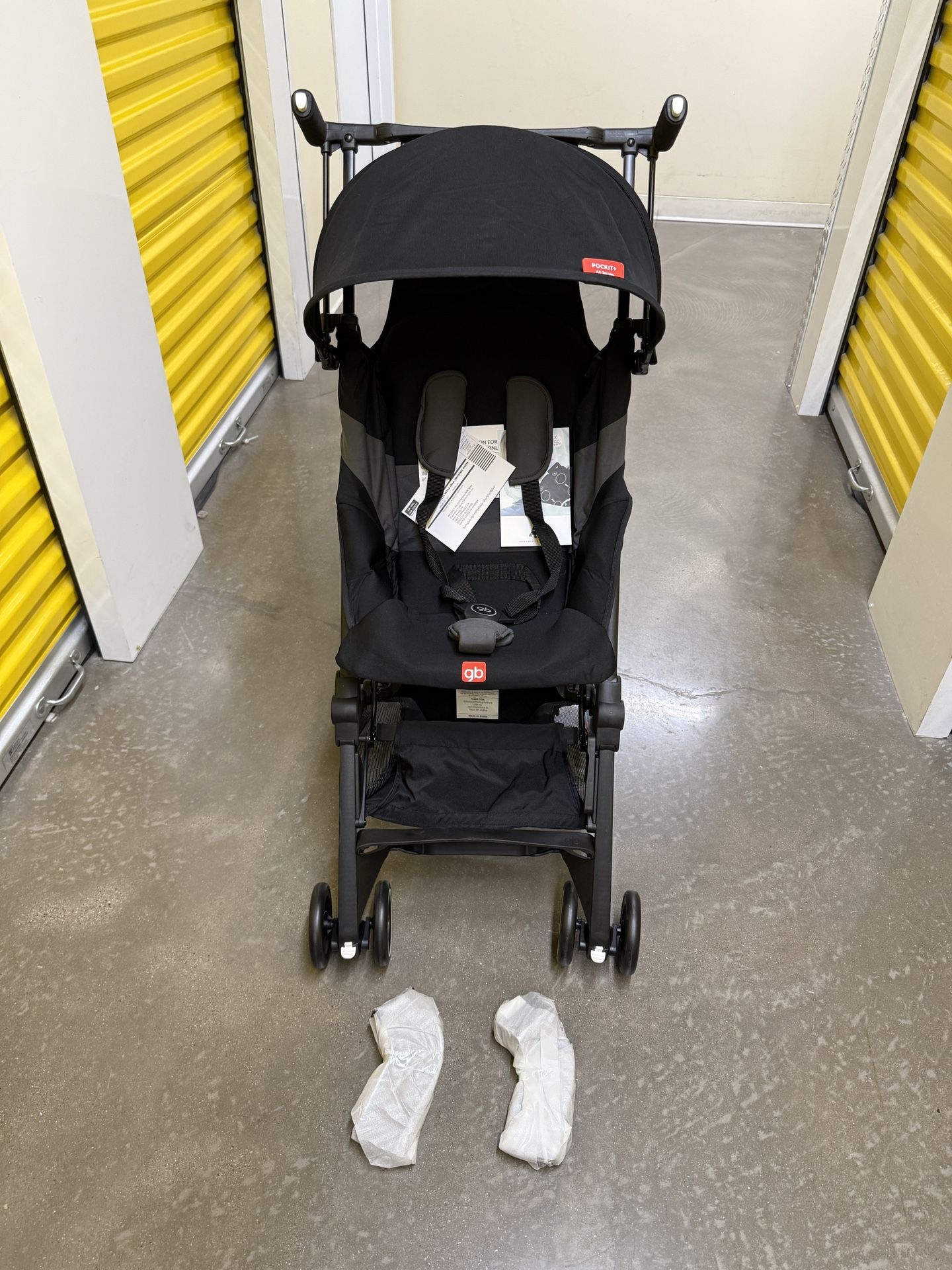 Brand New GB Pockit + All Terrain Velvet Black Compact Travel Stroller Airplane Carry On Compliant